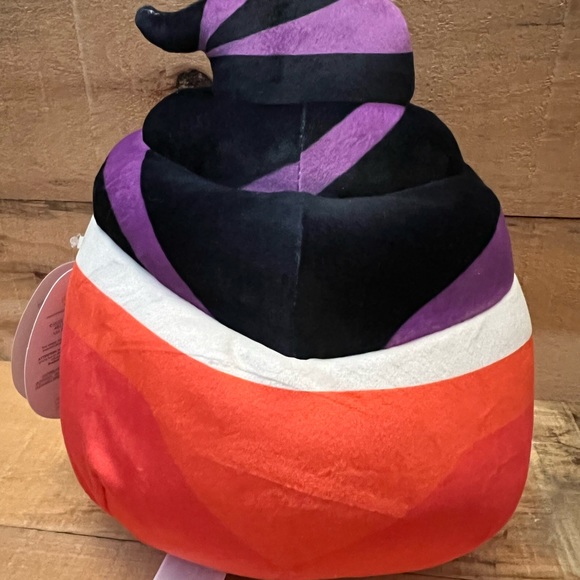 Hocus Pocus Mary Sanderson Squishmallow 8” NWT - Picture 2 of 6